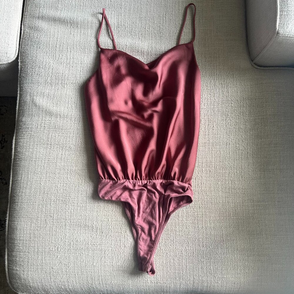 Lulu's Emmerson Rusty Rose Satin Sleeveless Cowl Neck Bodysuit Small